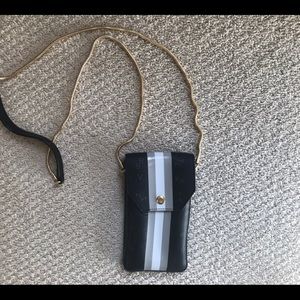 Cross body cell phone case